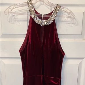 Beautiful women’s M burgundy dress.